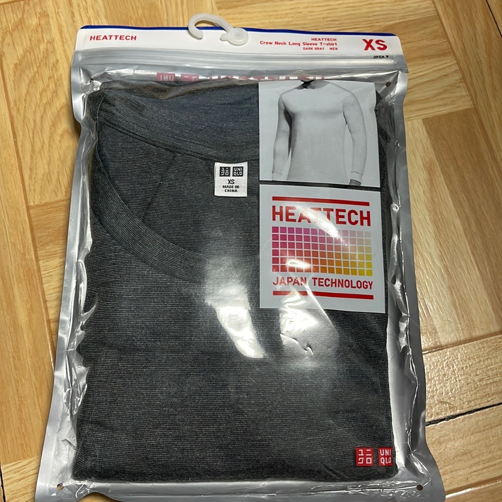 Uniqlo heattech crew neck long sleeve